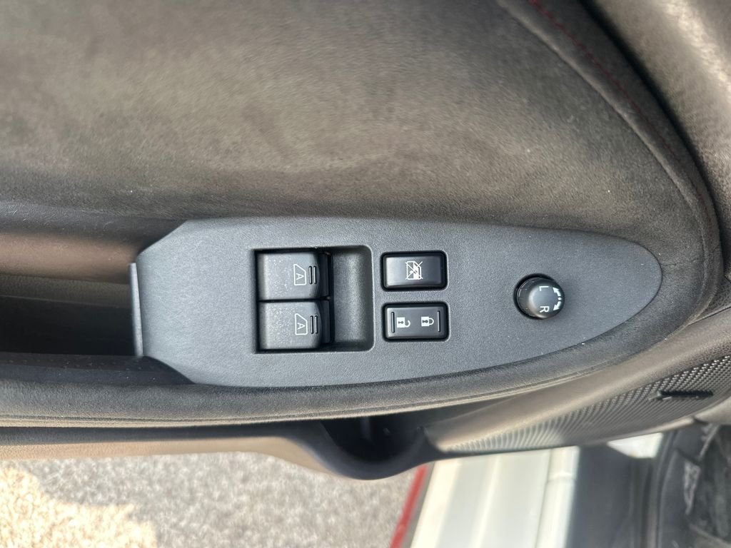 Used 2019 Pearl White Nissan Nismo image 12