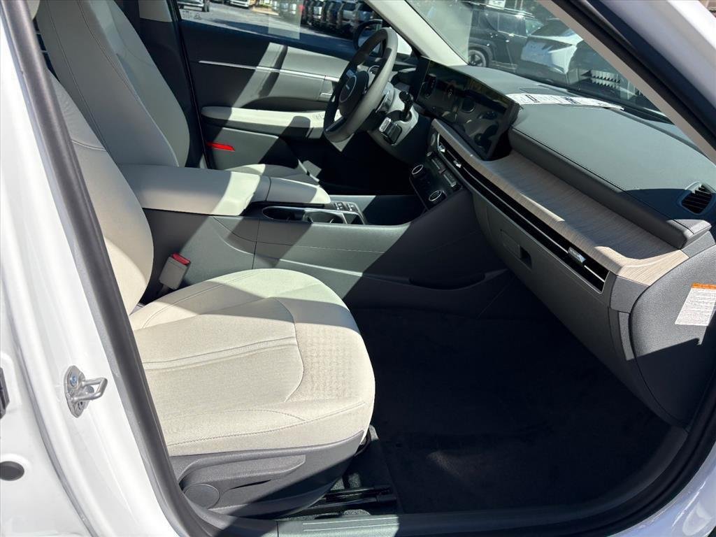 New 2026 Serenity White Pearl Hyundai Blue image 42