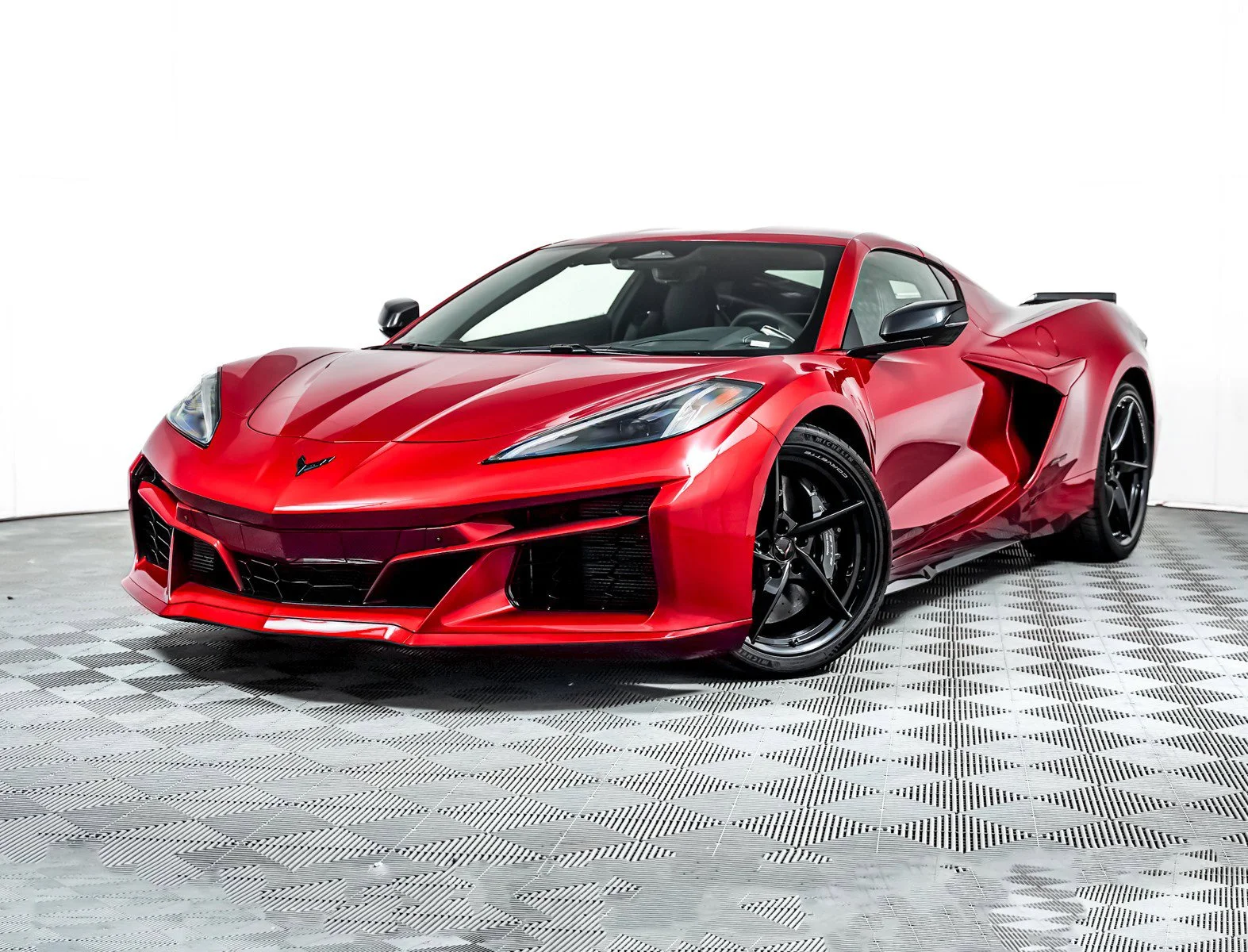 2025 Chevrolet Corvette E-Ray Coupe 2LZ's photo