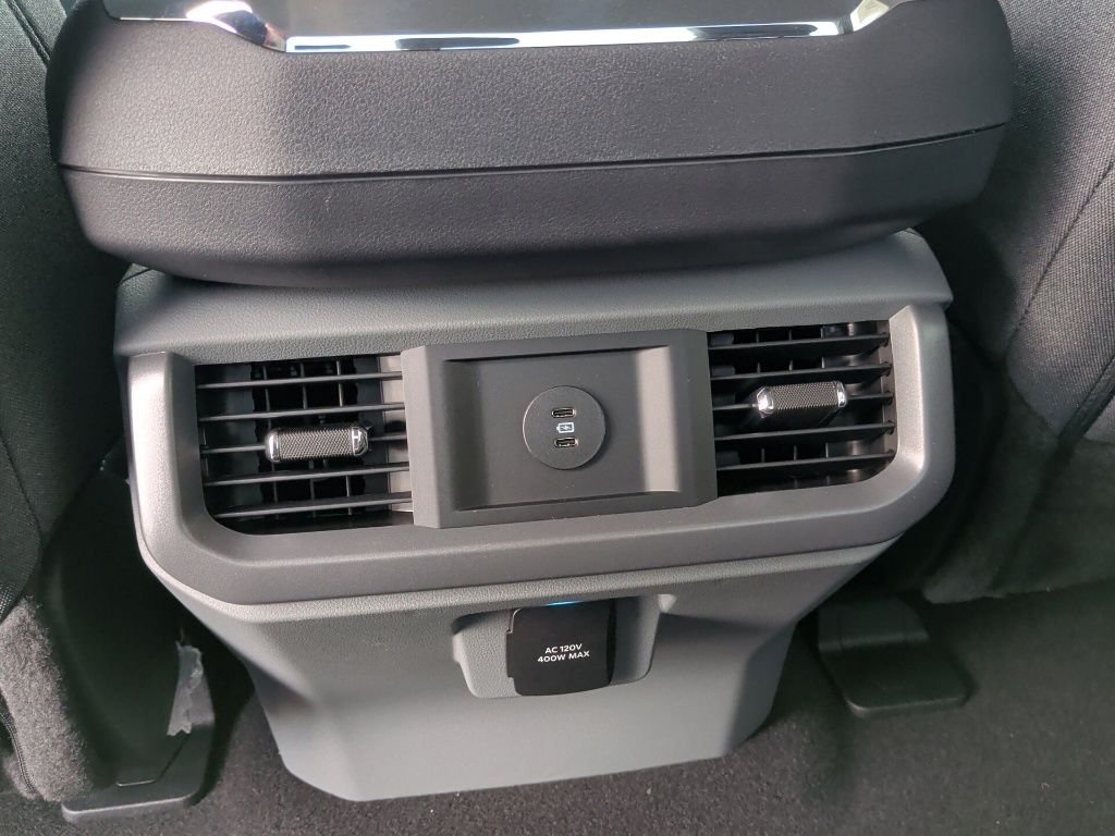 New 2026 Iconic Silver Metallic Ford XLT image 37