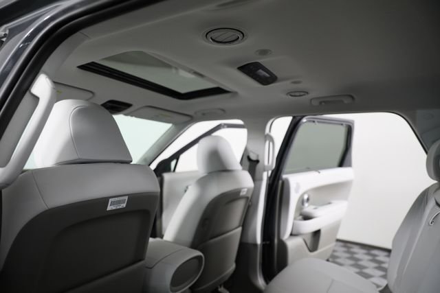 New 2026 Gray Hyundai SEL Premium 8P image 20