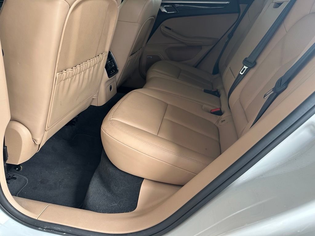 Used 2020  Porsche S image 32