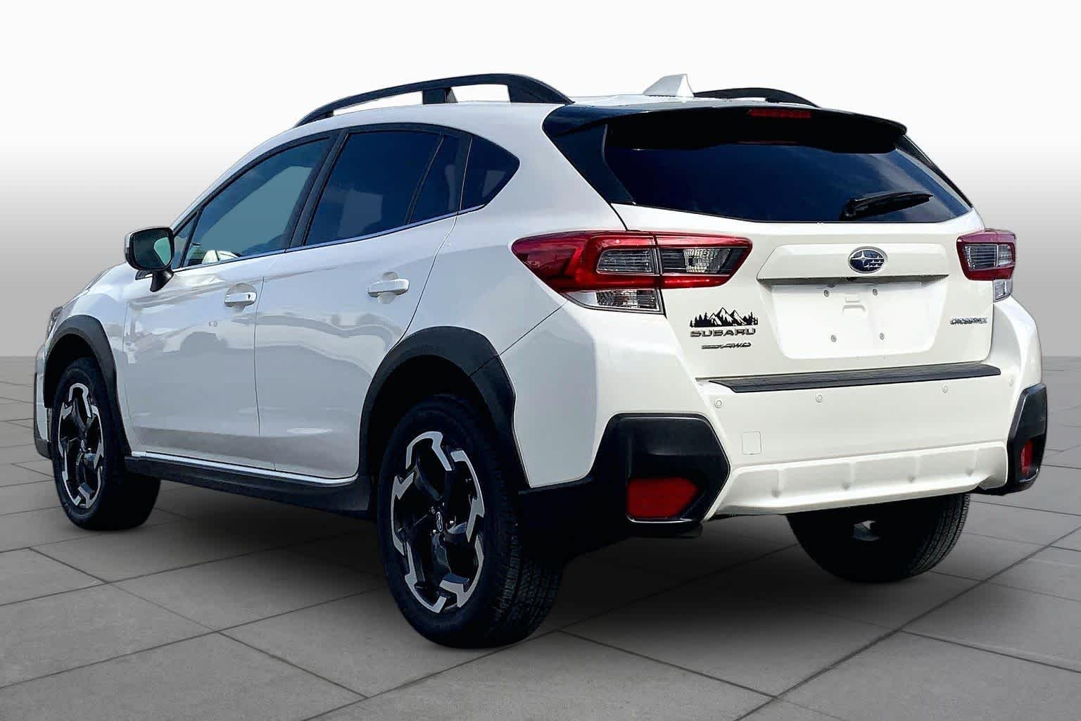 Used 2021 Crystal White Pearl Subaru Limited image 10