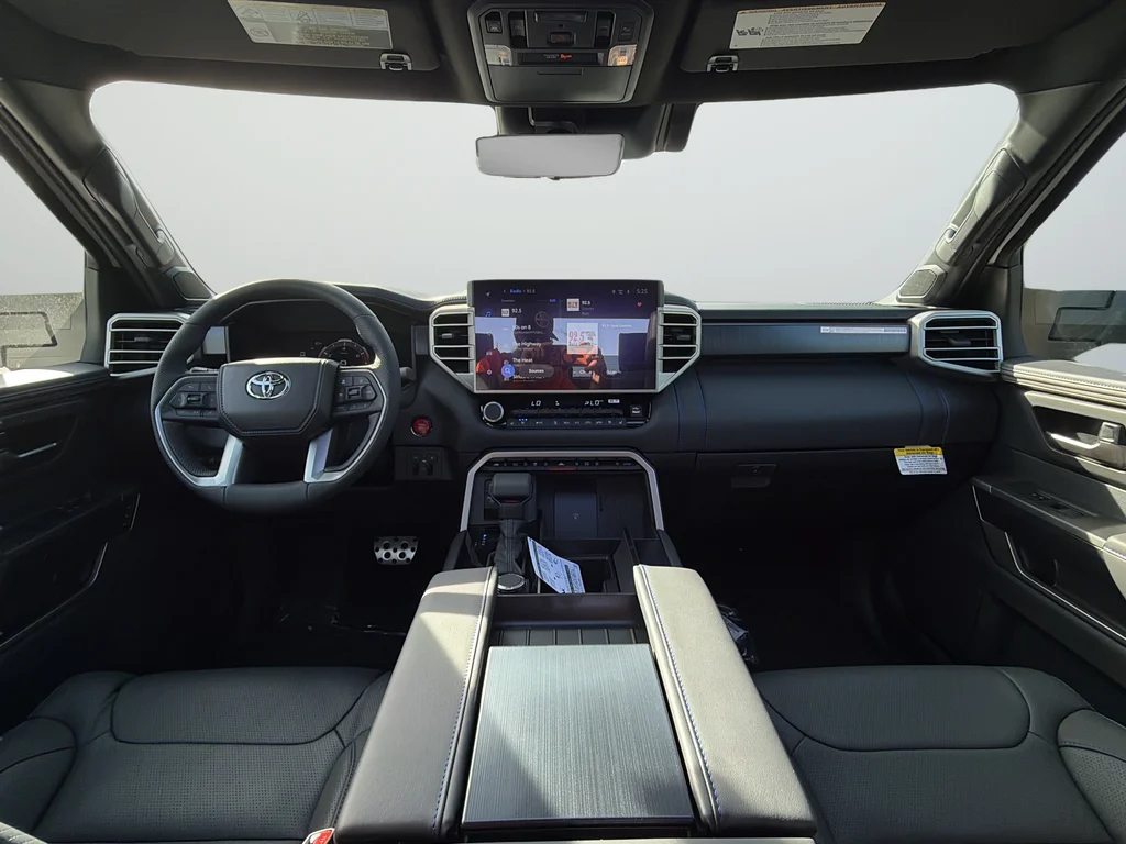 New 2026 Wind Chill Pearl <sup>1</sup> Toyota  Platinum image 12