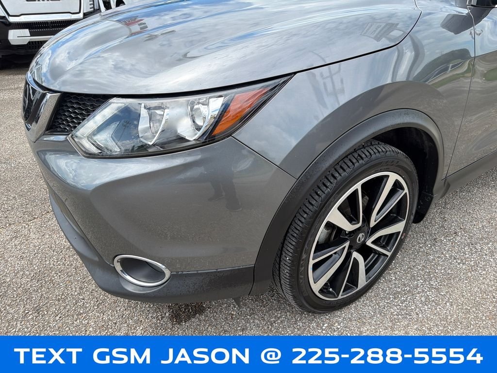 Used 2019 Gray Nissan SL image 34