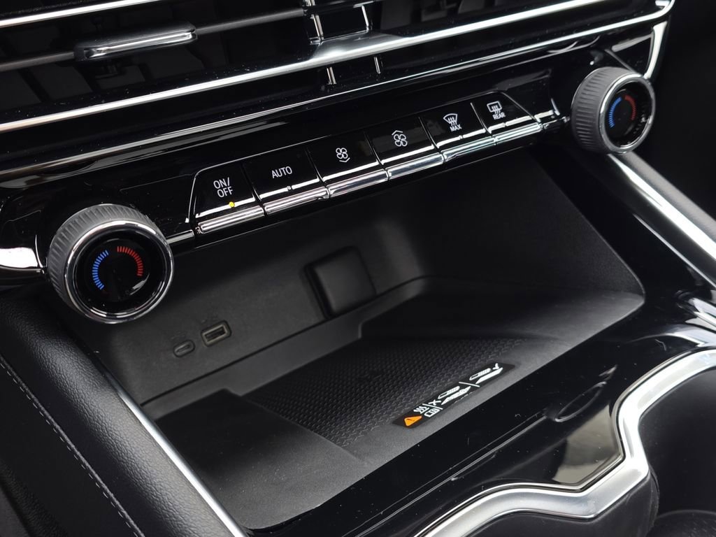 2026 Chevrolet Traverse High Country - Photo 25