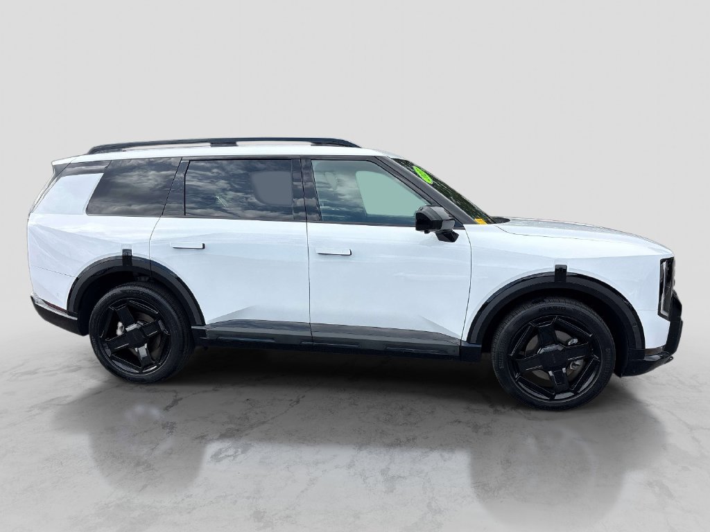 Used 2027 White Kia X-Line SX-Prestige image 6