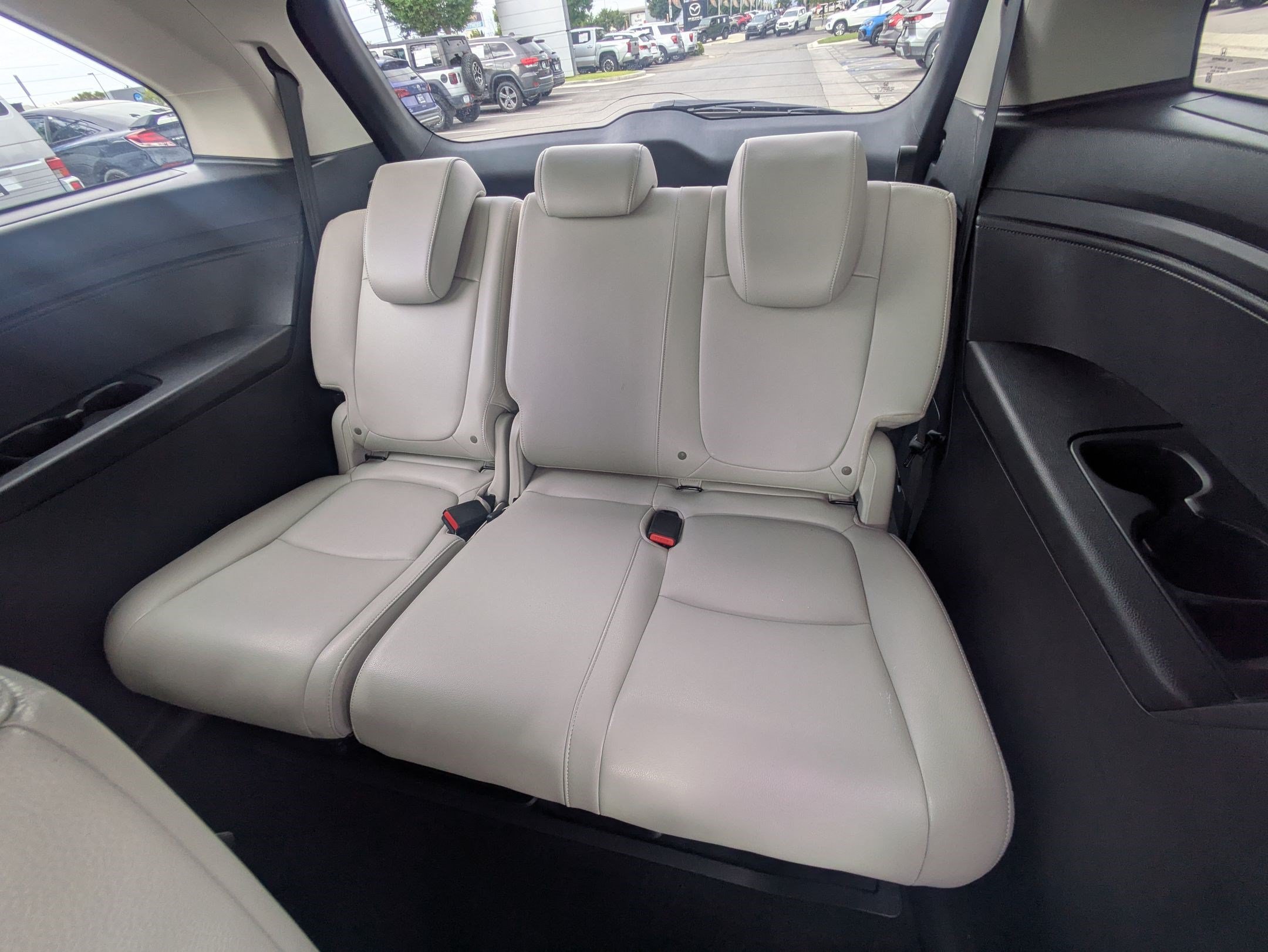 Used 2025 Crystal Black Pearl Honda EX-L image 30