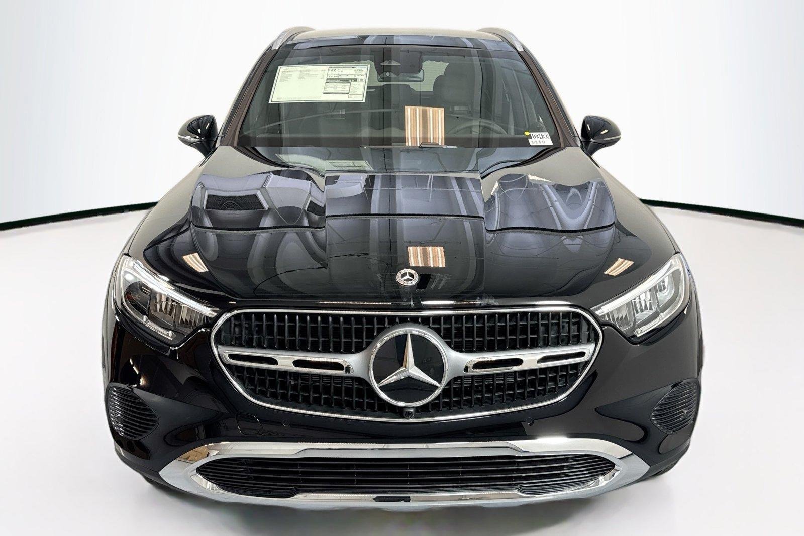 New 2026 Black Mercedes-Benz GLC 300 image 2
