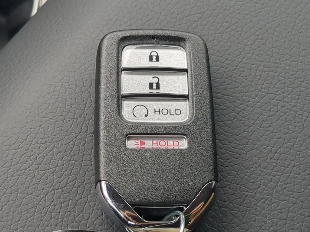 New 2026 Solar Silver Metallic Honda RTL image 25