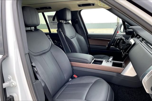 New 2026 Fuji White Land Rover SE image 11