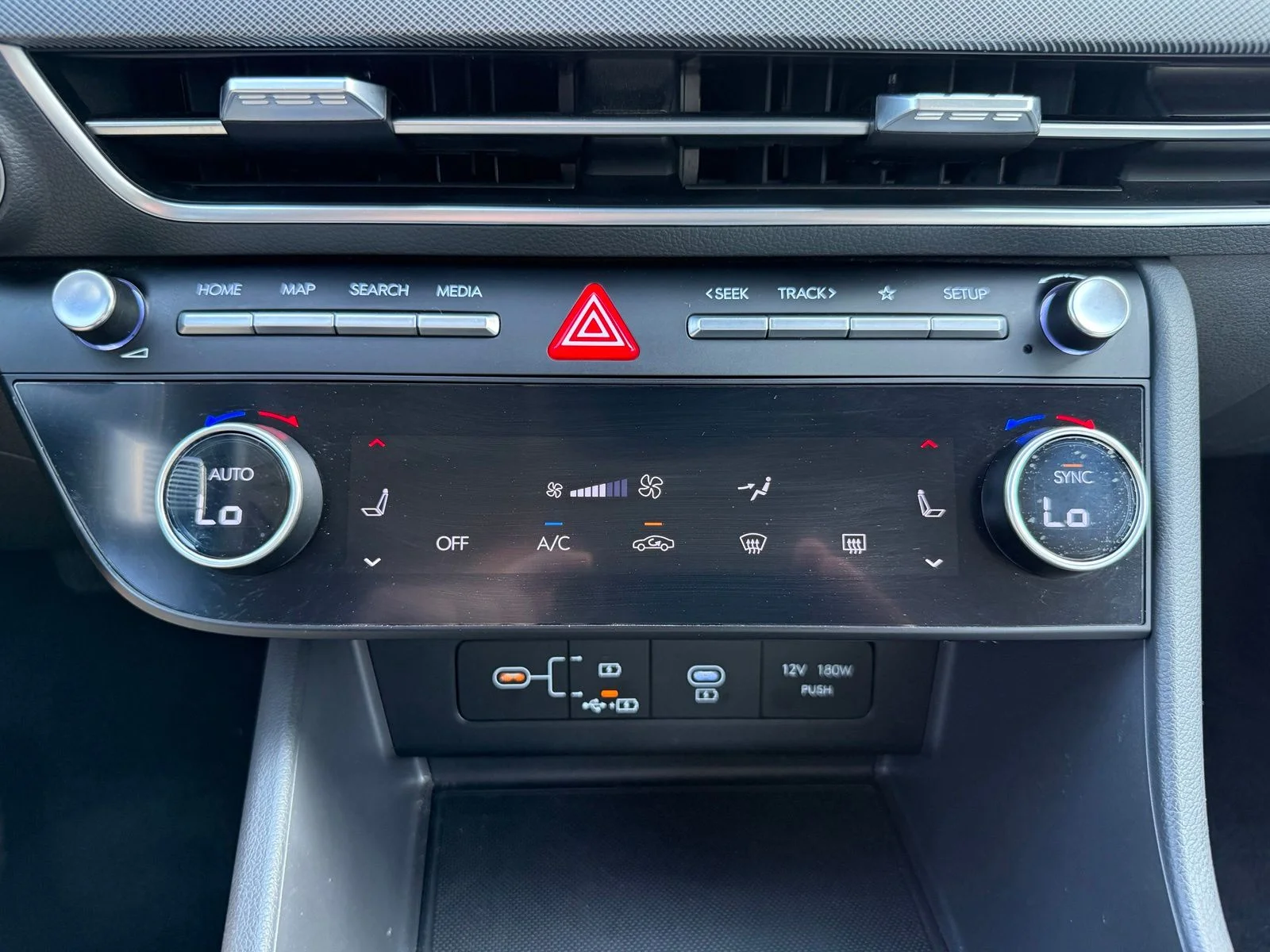 2024 Hyundai Sonata SEL - Photo 24