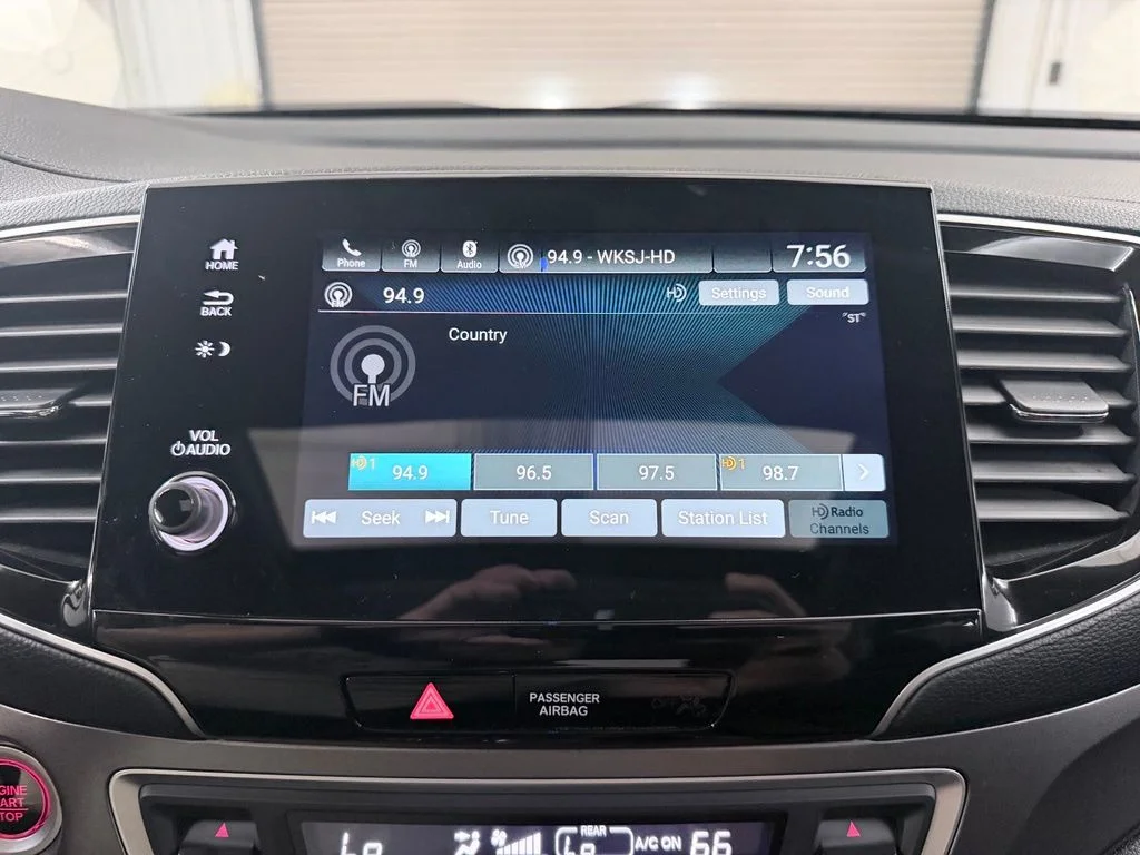 Used 2022 White Honda Special Edition image 20