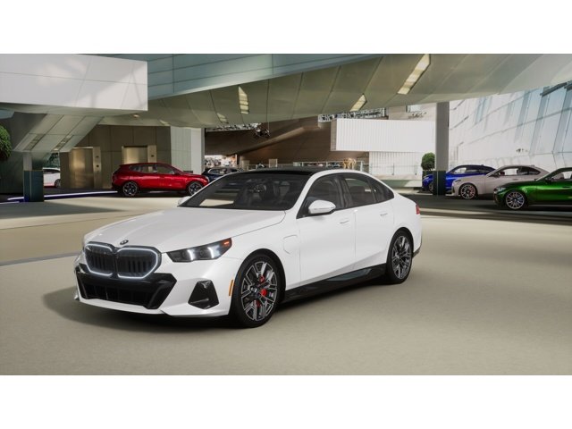 New 2027 White BMW 550e image 1