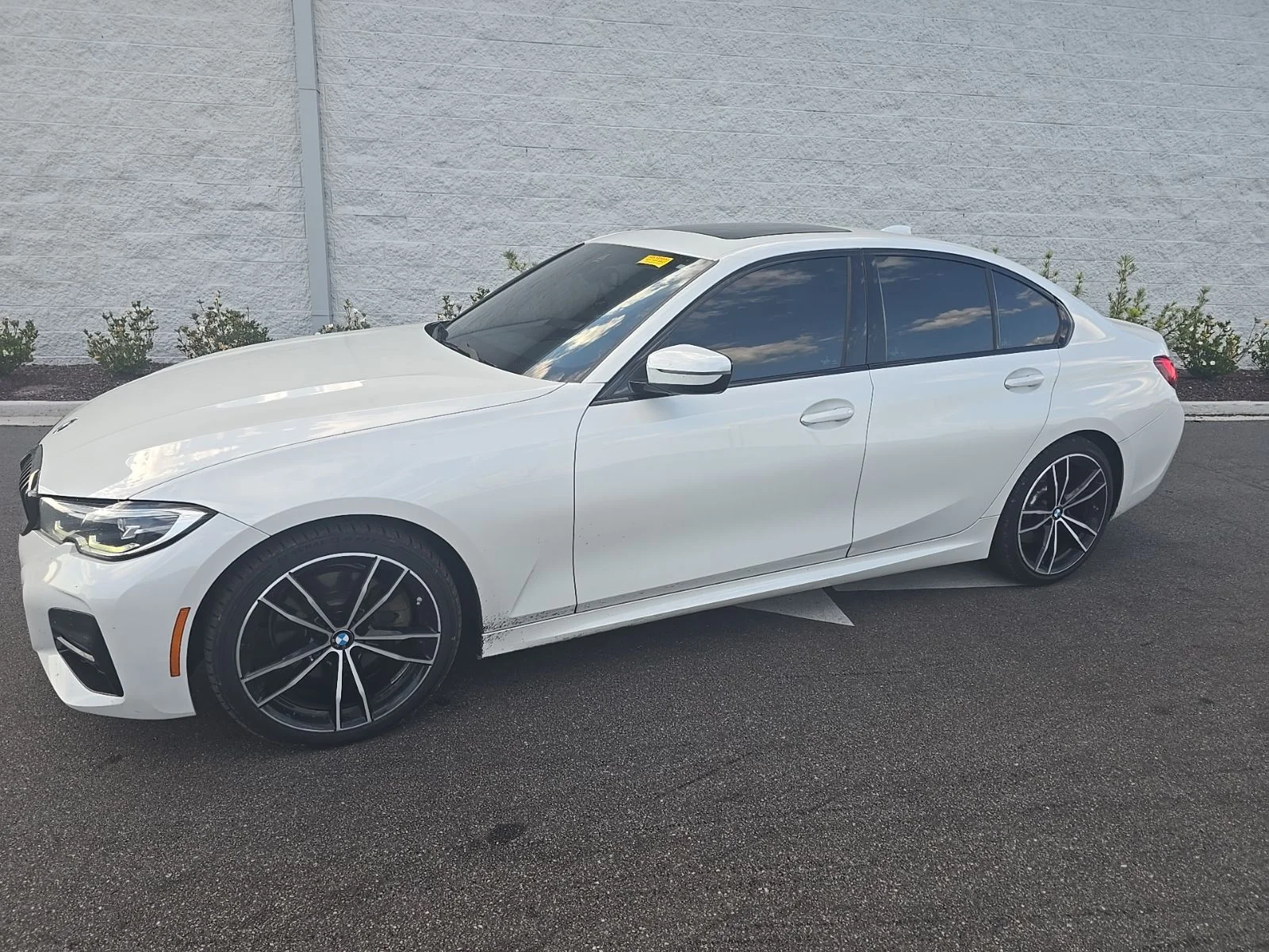 2020 BMW 3 Series 330i xDrive Sedan's photo