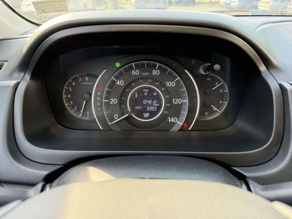 Used 2014 Silver Honda LX image 24