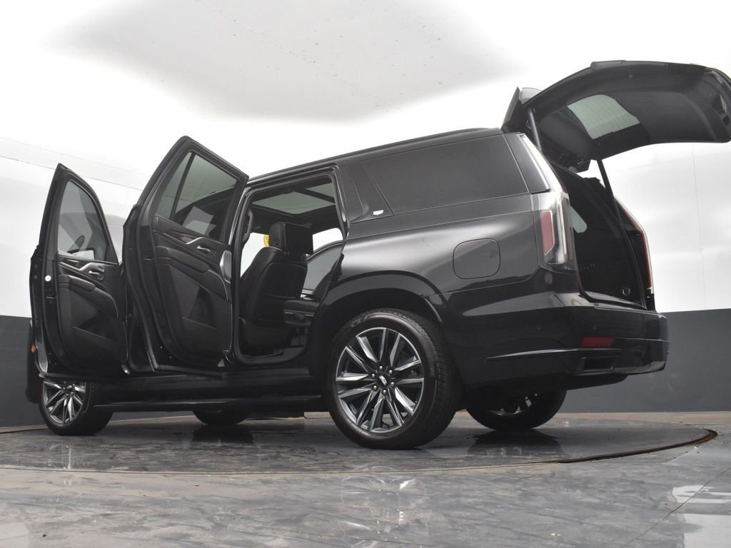 Used 2023 Black Cadillac Sport Platinum image 33