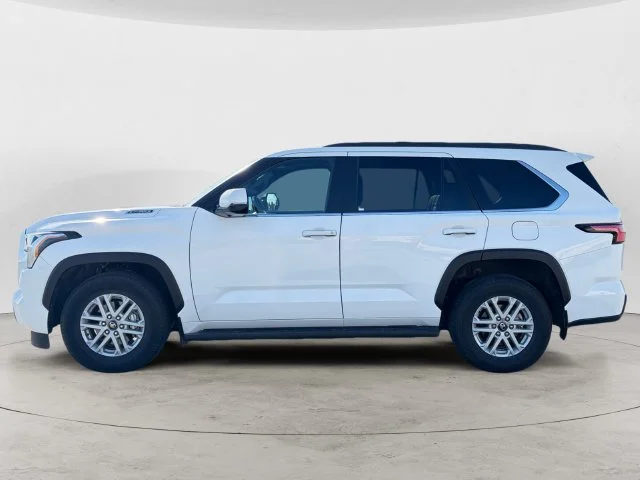Used 2026 Ice Toyota SR5 image 8
