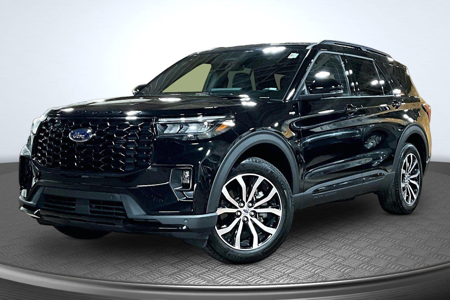 2026 Ford Explorer ST-LINE 4WD's photo