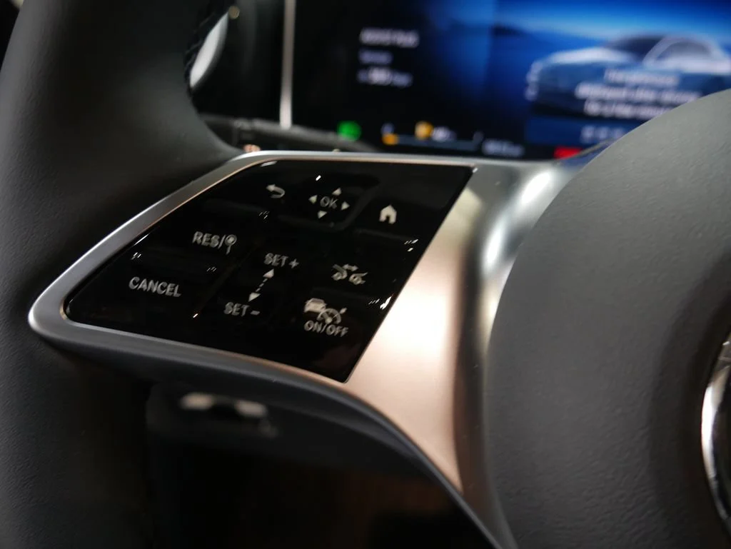 New 2026 Graphite Grey Metallic Mercedes-Benz C 300 image 39