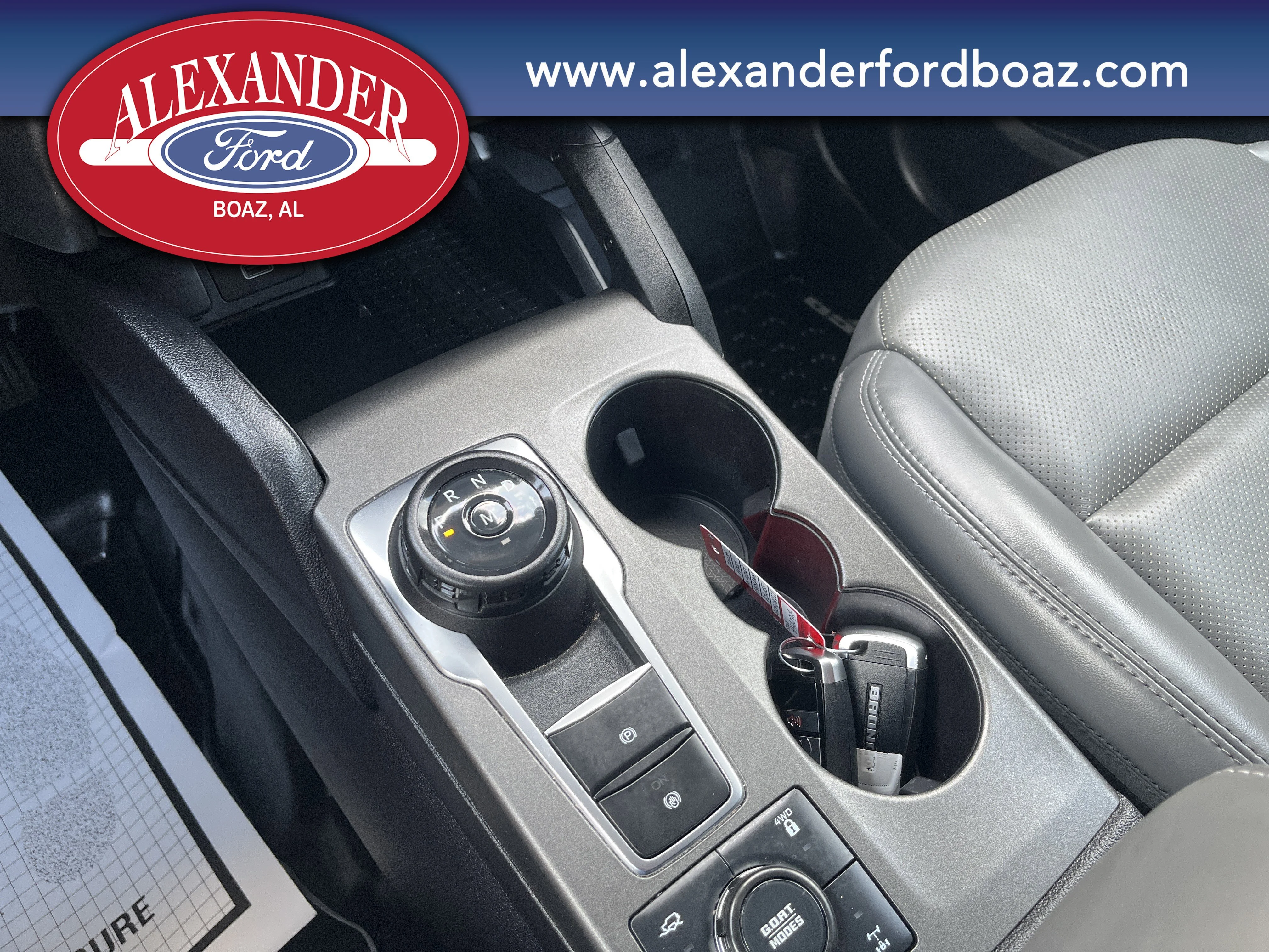 Used 2025 Blue Ford Badlands image 8