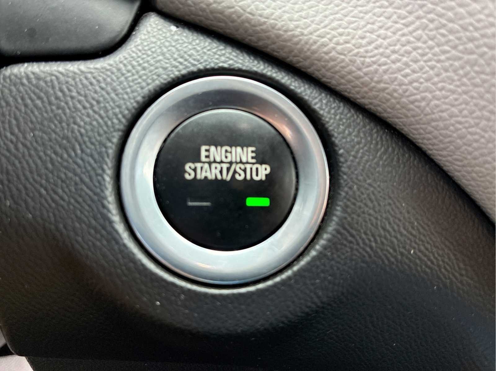 2021 Chevrolet Equinox LT - Photo 16