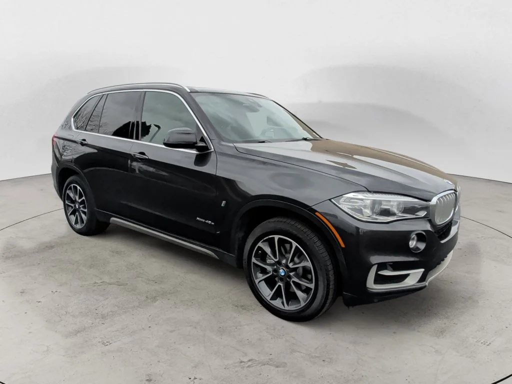 Used 2017 Gray BMW xDrive40e image 7
