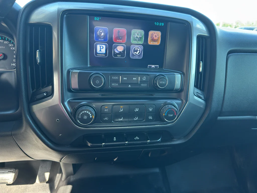 Used 2016 Summit White Chevrolet LT image 4