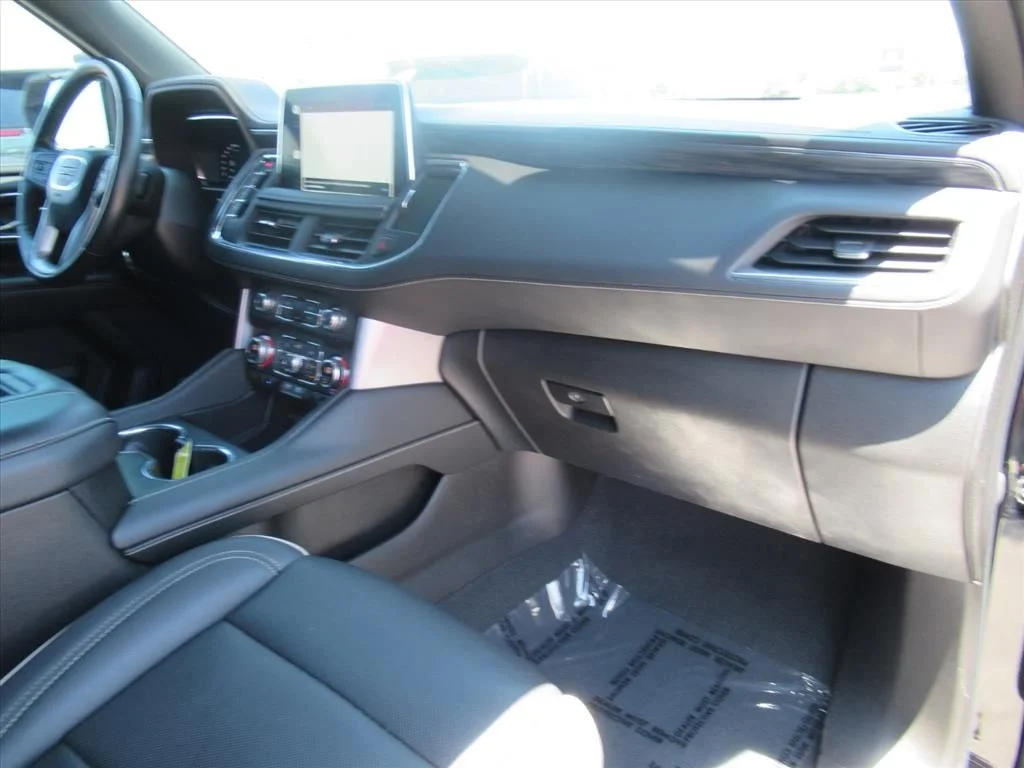 Used 2022 Black GMC SLT image 11