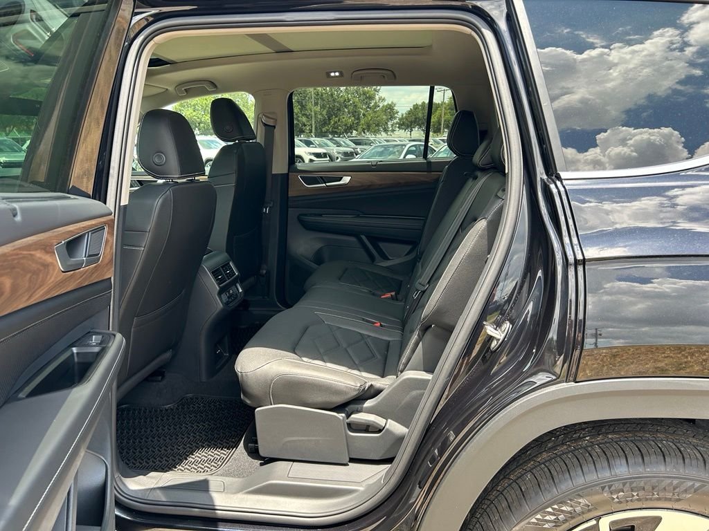 New 2026 Black Volkswagen SE w/Technology image 48