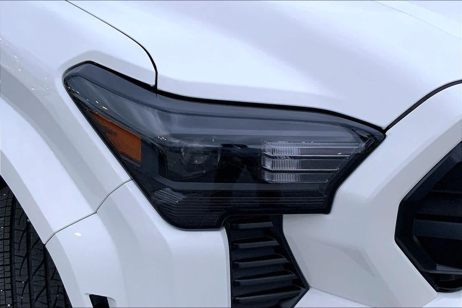 Used 2025 Ice Cap Toyota SR image 26