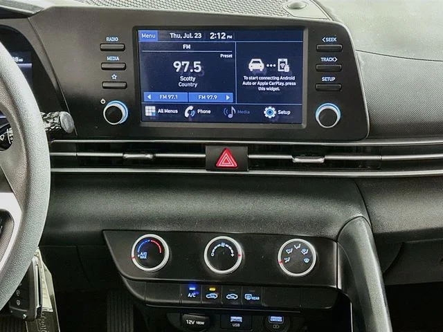 Certified Pre-Owned 2022 Hyundai Elantra SE