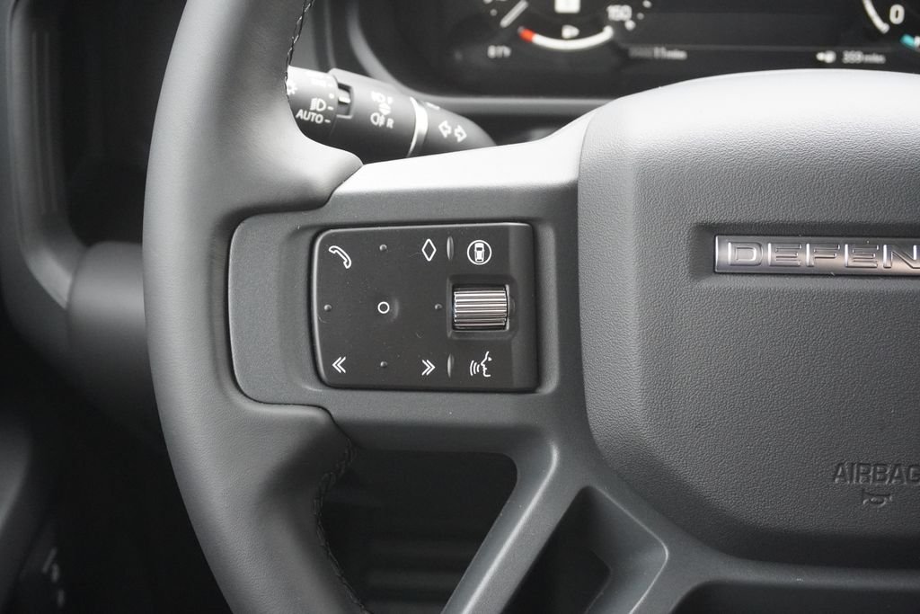 New 2026 Sedona Red Land Rover X-Dynamic SE image 12