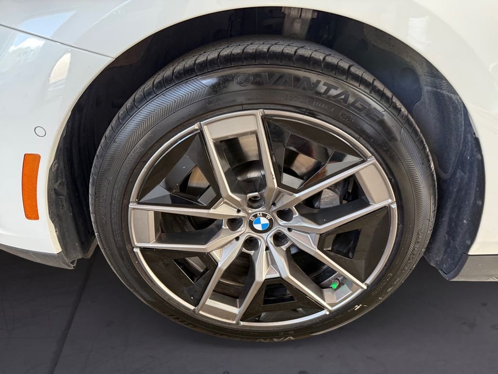Used 2026 White BMW 530i xDrive image 9