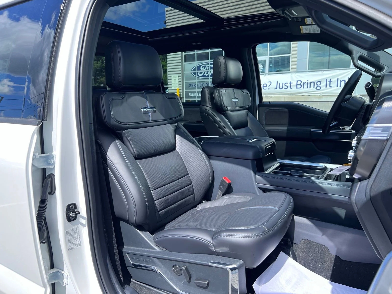New 2026 Star White Metallic Tri-Coat Ford F-350® Platinum® image 62