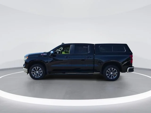Used 2025 Black Chevrolet LT image 5