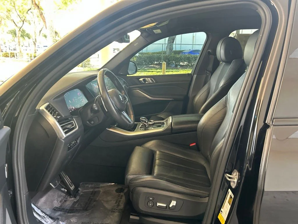 Used 2020 Black BMW sDrive40i image 5