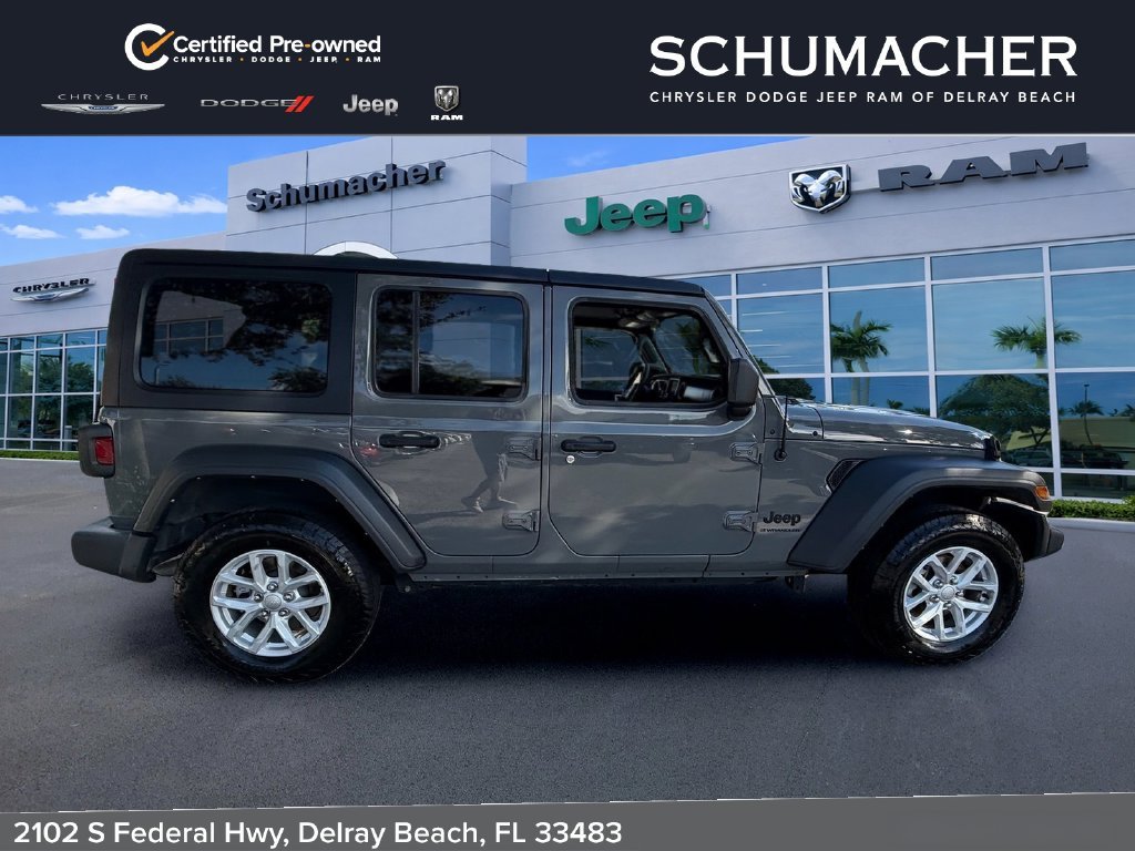 Used 2023 Gray Jeep Sport S image 8