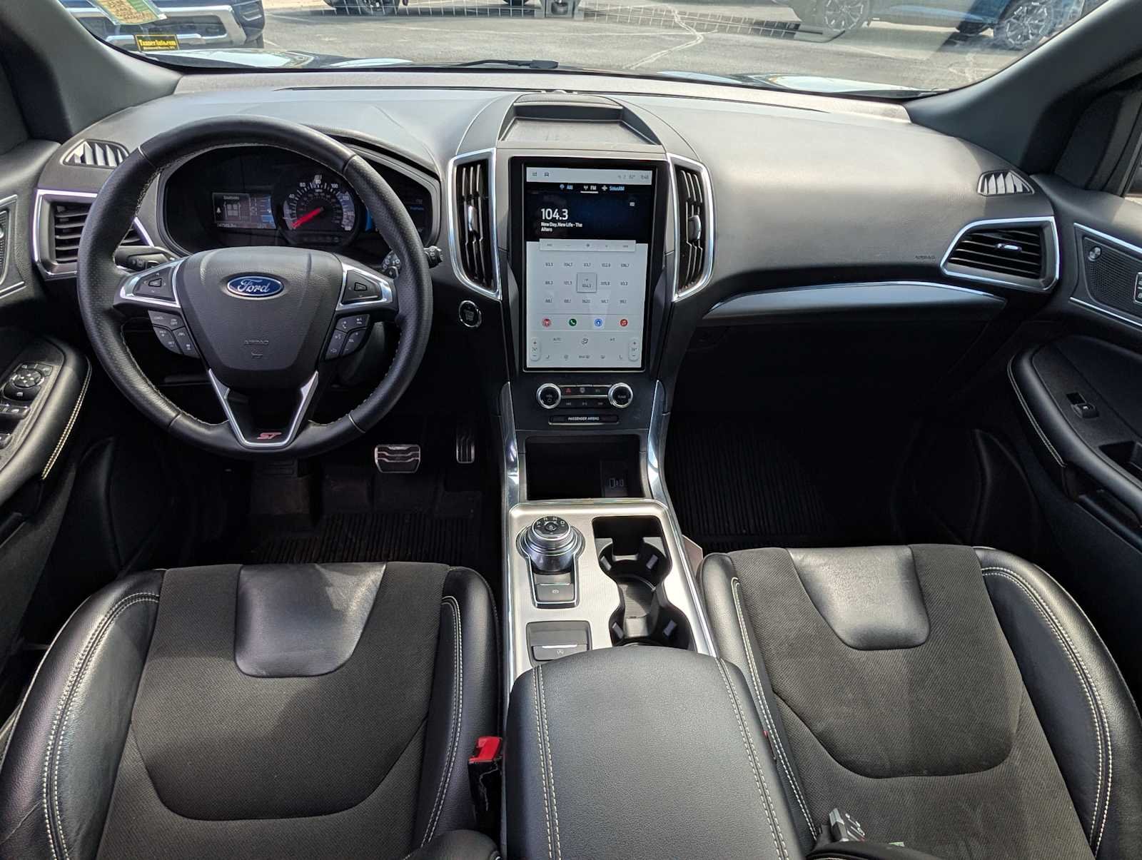 2022 Ford Edge ST - Photo 13