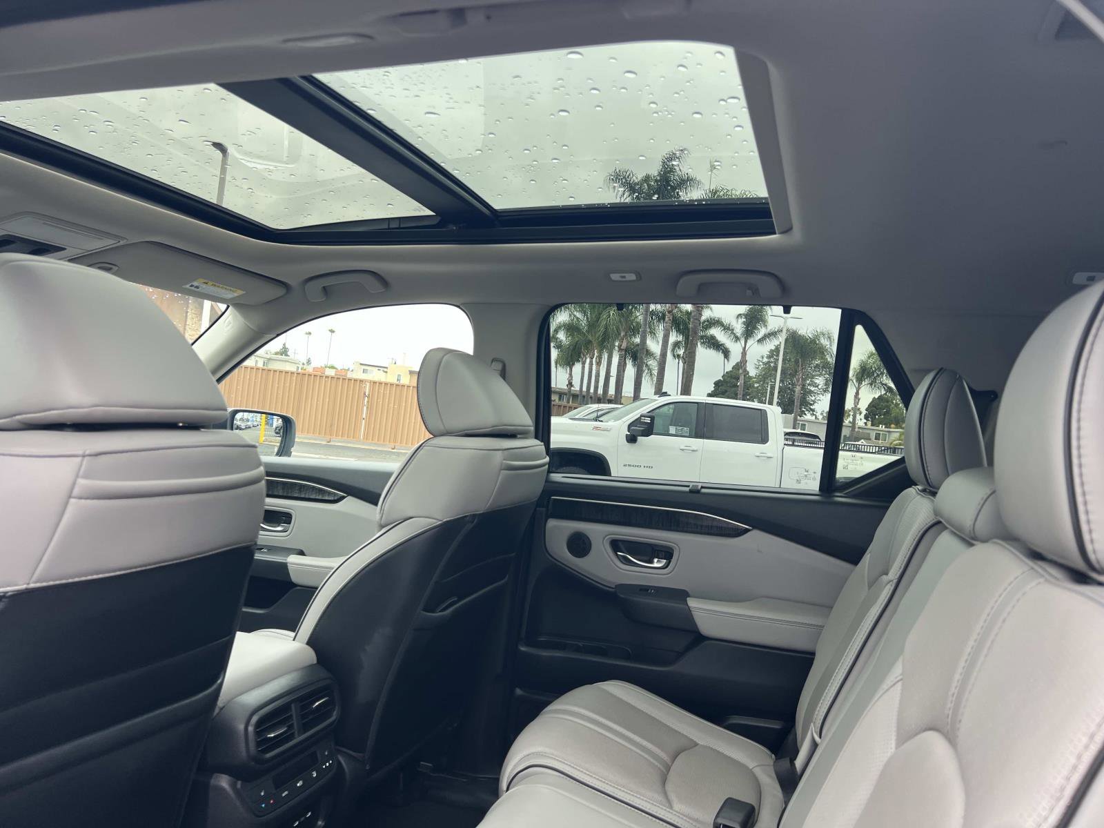 2024 Honda Pilot Elite - Photo 24