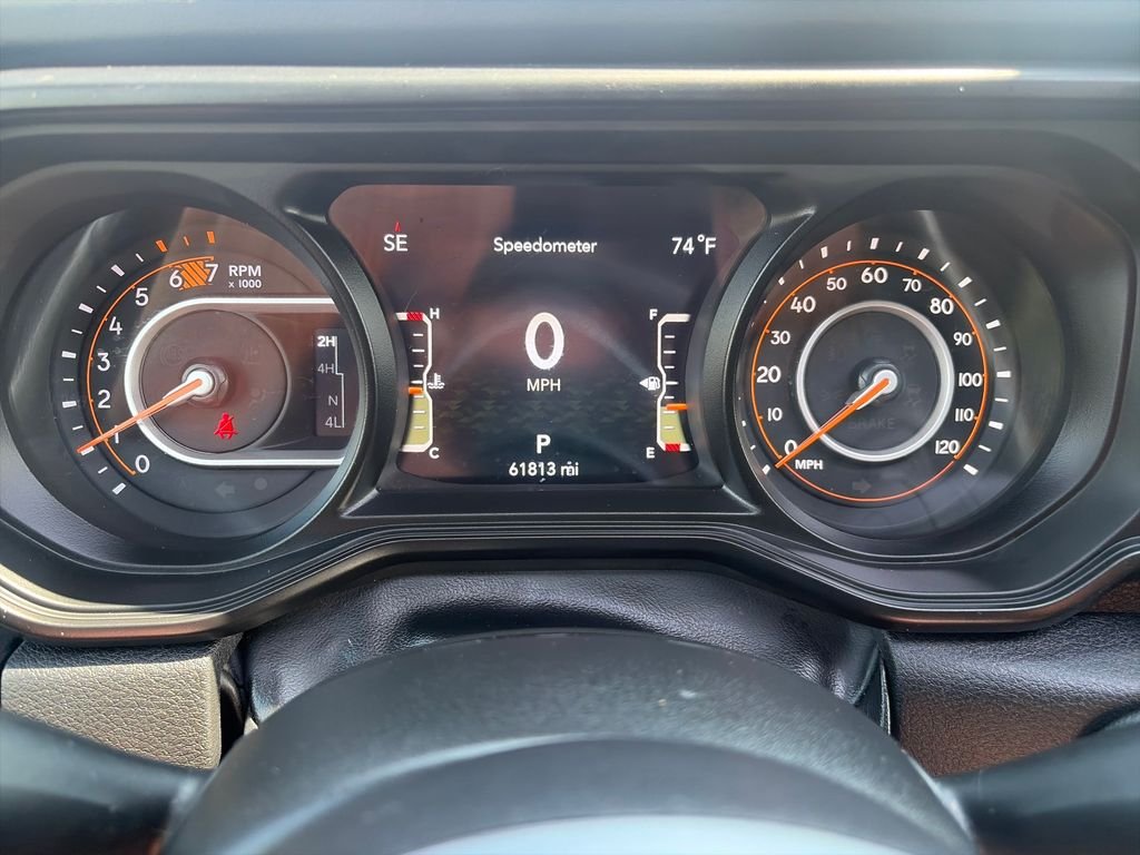 Used 2024 Earl Clearcoat Jeep Sahara image 16