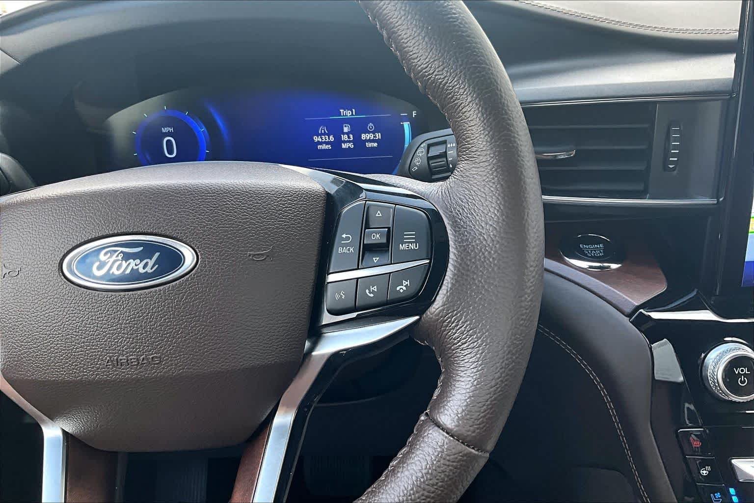 Used 2023 Iconic Silver Metallic Ford King Ranch image 22