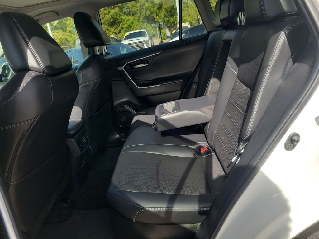 Certified Used 2025  Toyota Limited image 19