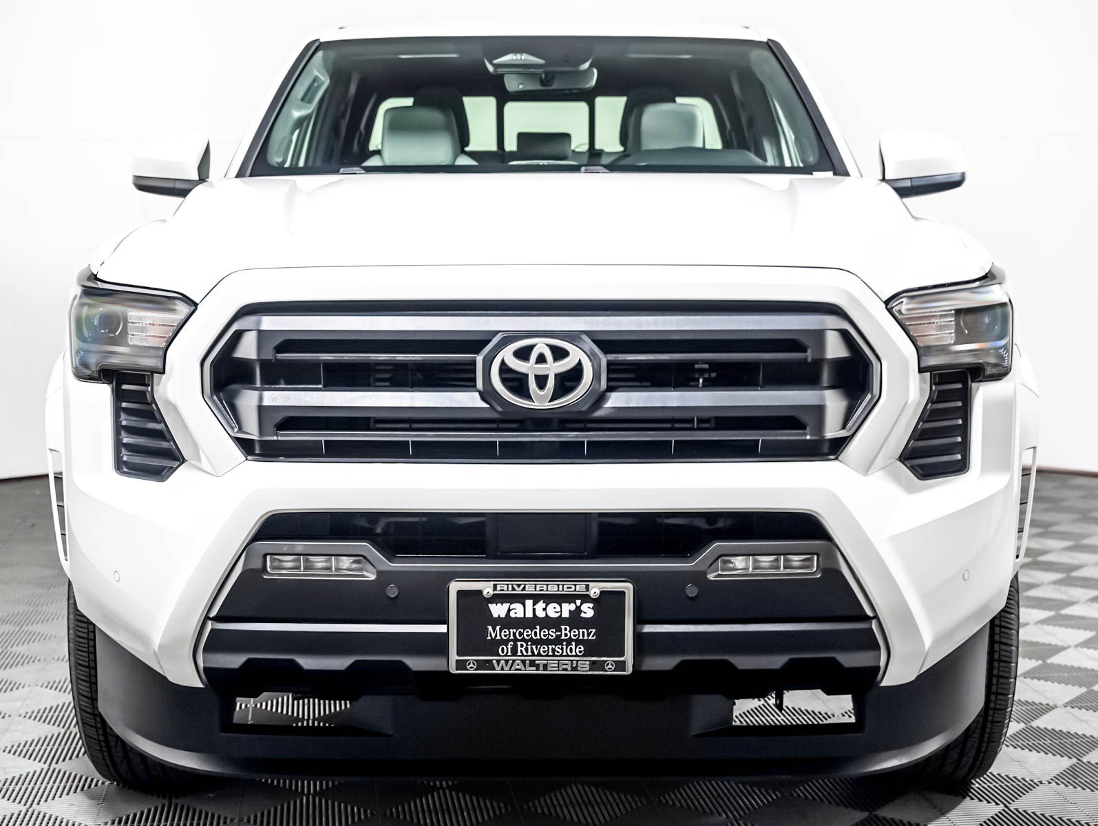 Used 2024 Ice Cap Toyota  image 9