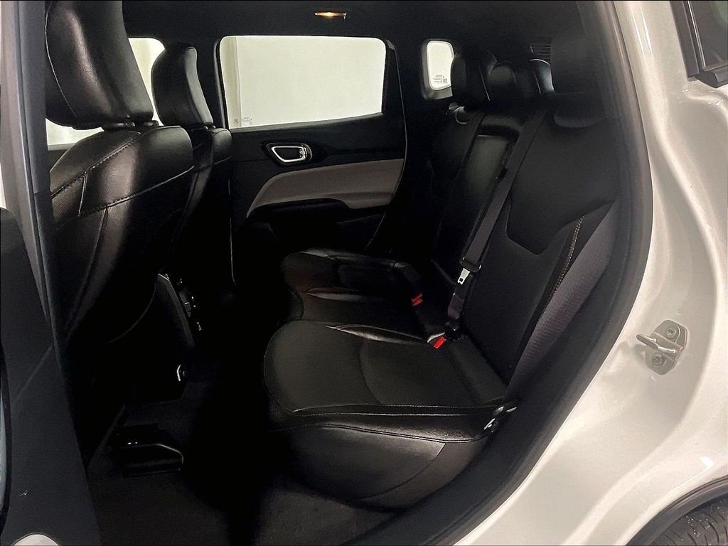 Used 2024 White Jeep Limited image 15