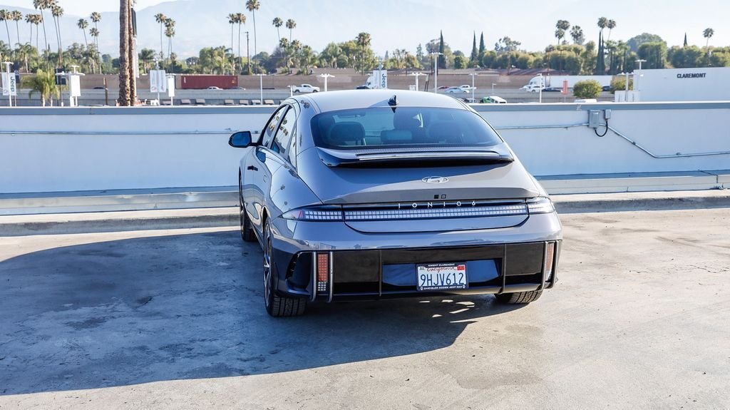 Used 2023 Blue Hyundai SEL image 7