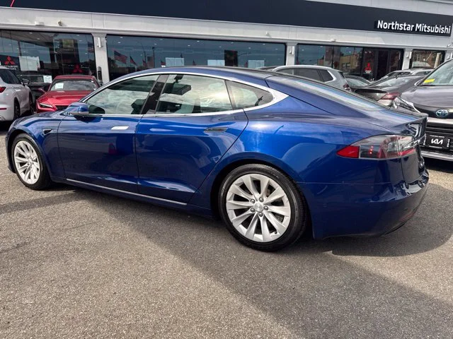 Used 2020 Blue Tesla Long Range image 4