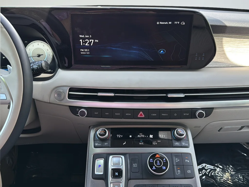 Used 2023 Black Hyundai Calligraphy image 22