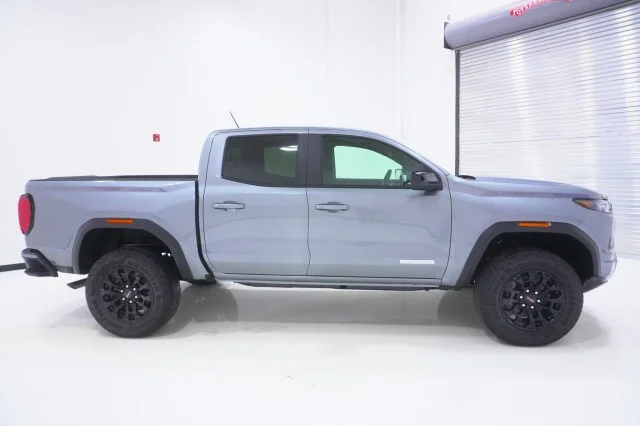 New 2026 Sterling Metallic GMC Elevation image 3