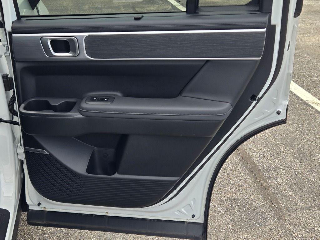 New 2026 White Hyundai Limited AWD image 8